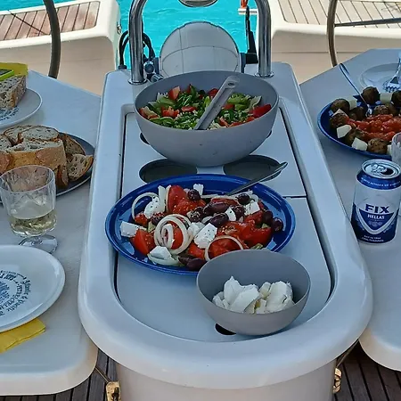 Kristy's House With Garden Ferienhaus *