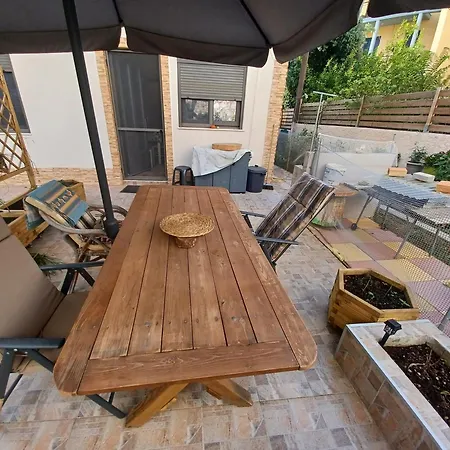 Kristy's House With Garden Prázdninový dům *